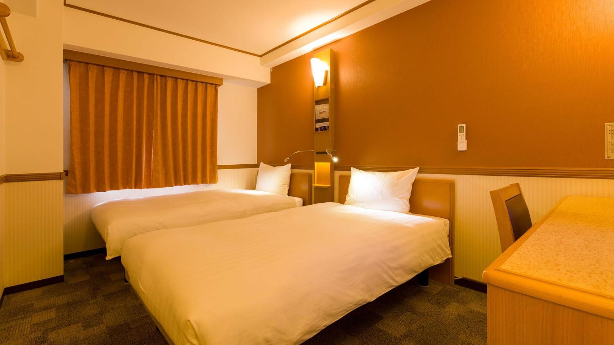 Toyoko Inn Yamagata-Eki Nishi-Guchi Ямаґата Номер фото