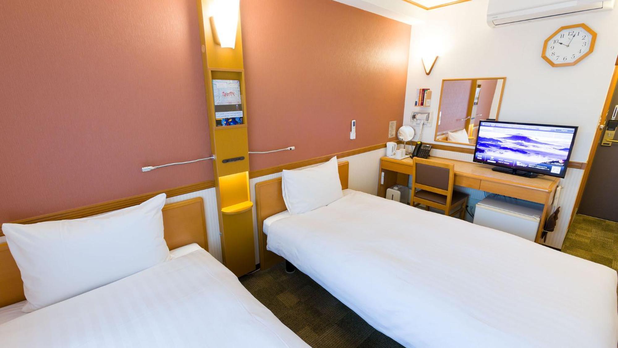 Toyoko Inn Yamagata-Eki Nishi-Guchi Ямаґата Номер фото